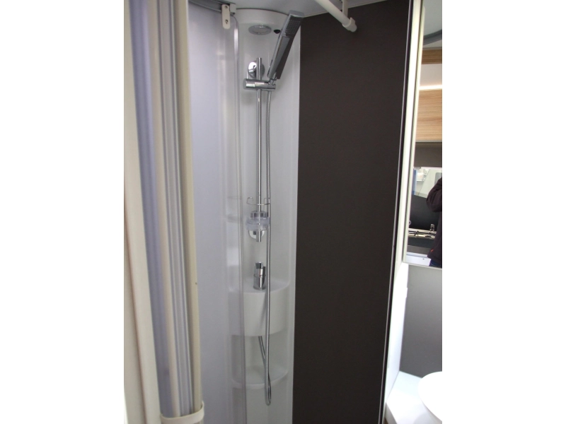 Adria Sonic 600 SL 150 PK AUTOMAAT 44H  foto: 14