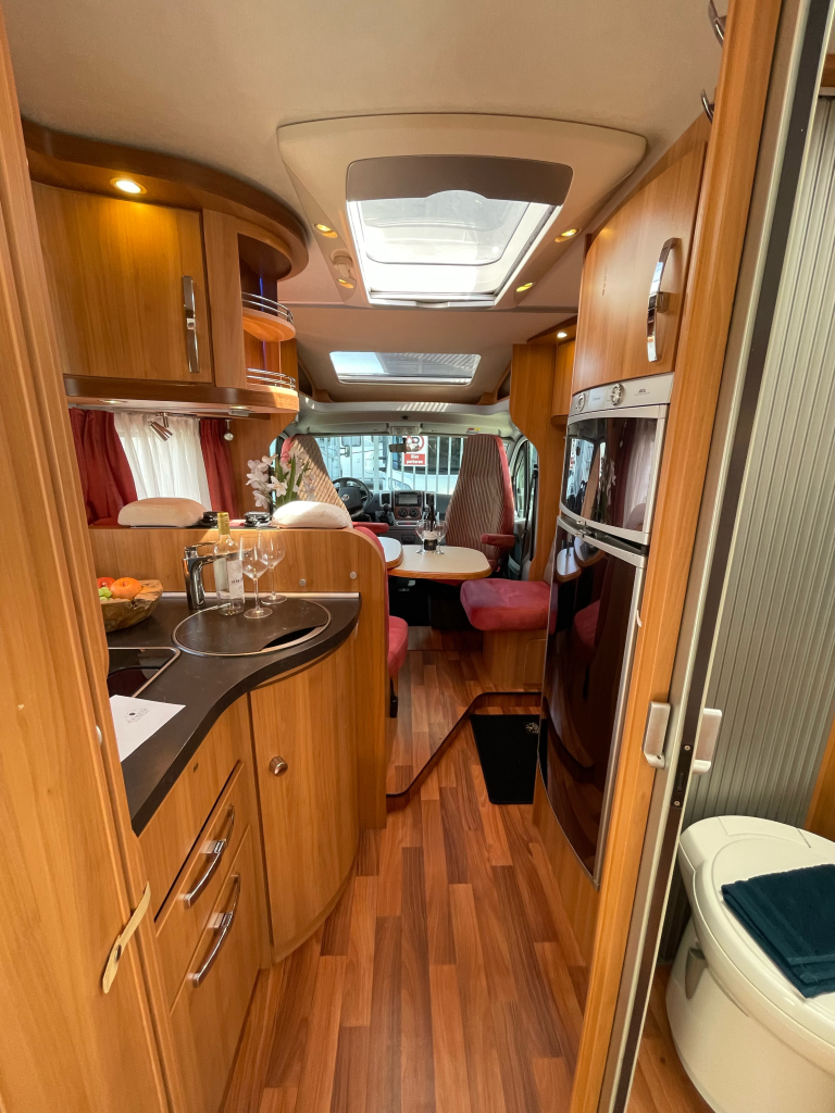 Hymer Tramp 698 CL QUEENSBED 3LTR 160 PK BR-SYSTEEM CAMERA  foto: 9