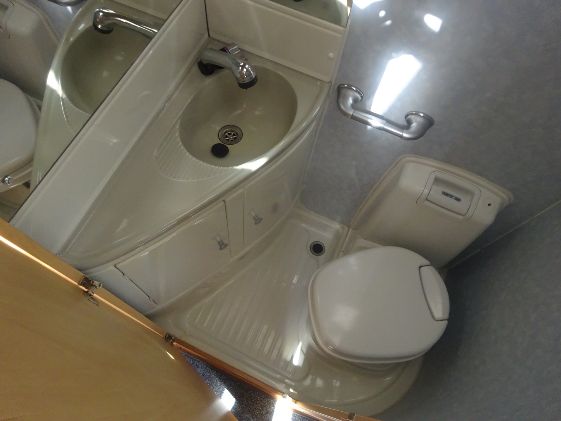 Sprite Super 490 Enkele Bedden  + Rondzit + Mover foto: 19