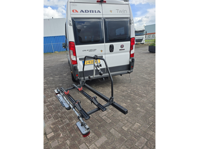Adria Twin 640 SLX 2016 top staat  foto: 4