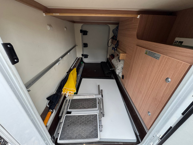Knaus R16 Knaus Sky TI Silver Selection 700 MEG Airco AUT 31dkm foto: 9