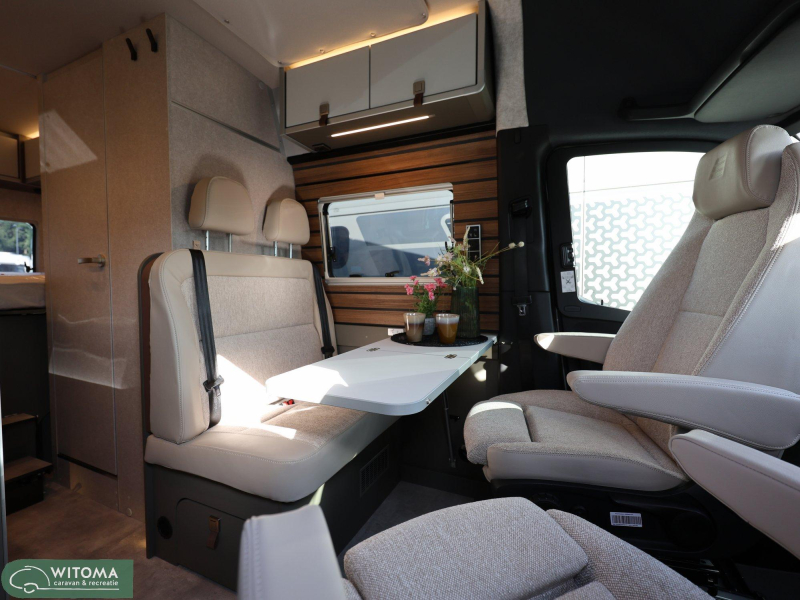 Hymer Grand Canyon S 600 4x4 NIEUW LEES TEKST !!  foto: 7