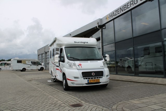 AUTOM&Aacute;TICO Fiat 2.3 150 cv Cama francesa (99 foto: 3