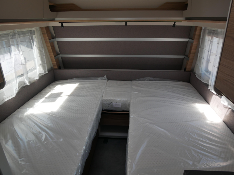 Dethleffs Nomad 460 EL GRATIS MOVER en AIRCO  foto: 8