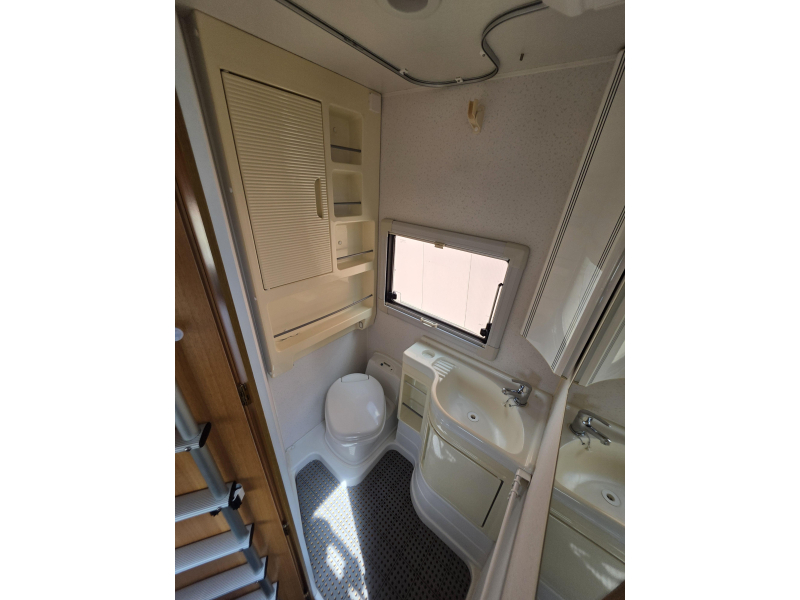 Benimar Europe 6000 ST 2.8TD 2x AIRCO TOPSTAAT  foto: 11
