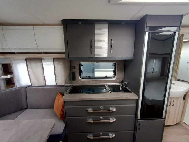 Hobby De Luxe 460 UFe Foto: 6