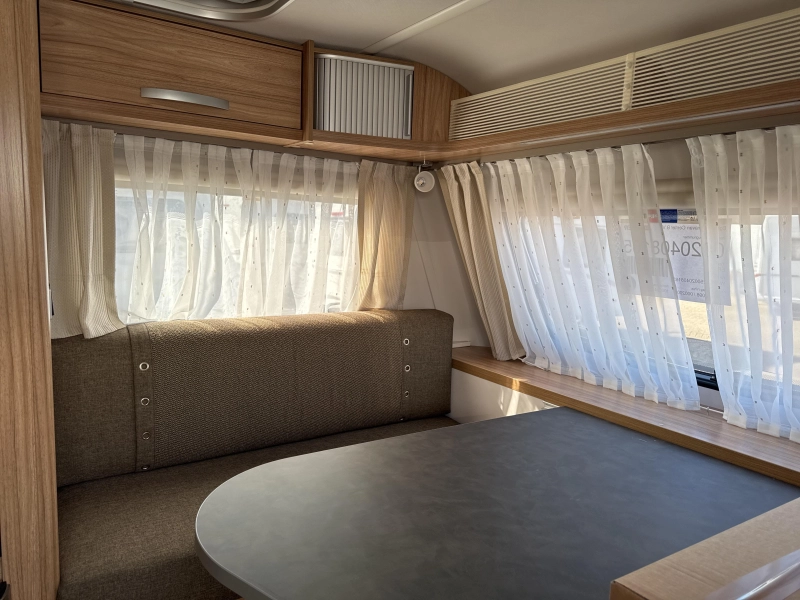 Eriba Feeling 425 Neville MOVER GRATUIT photo : 1