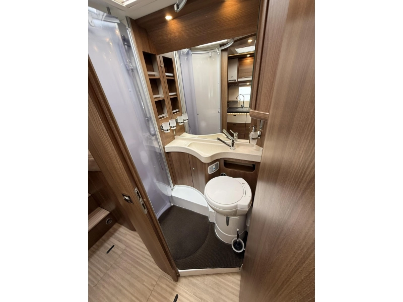 Carthago C-Tourer T 143 LE  foto: 15