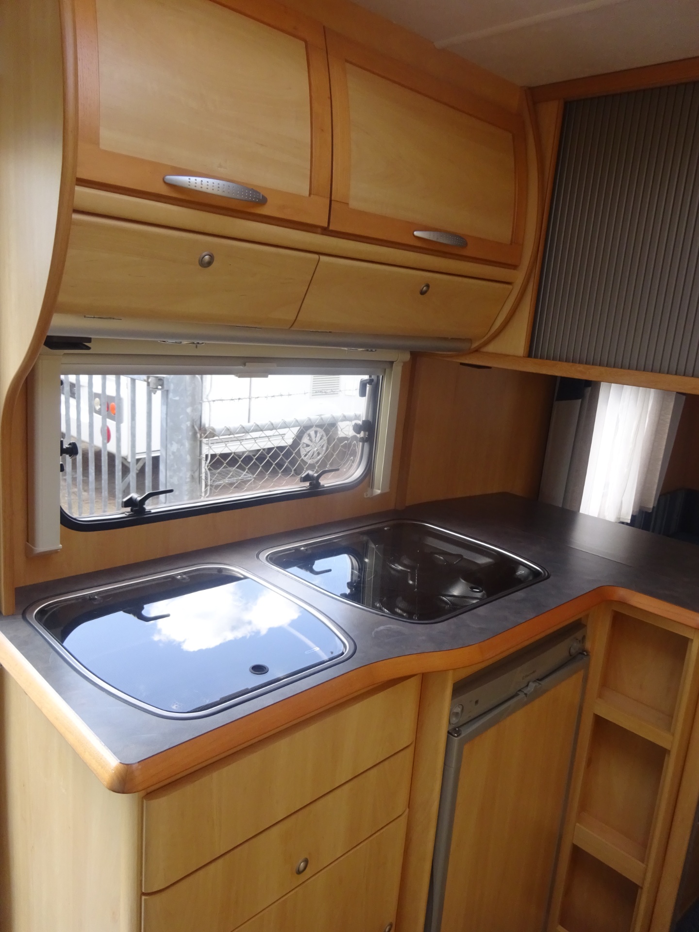 Sprite Super 490 Enkele Bedden  + Rondzit + Mover foto: 14