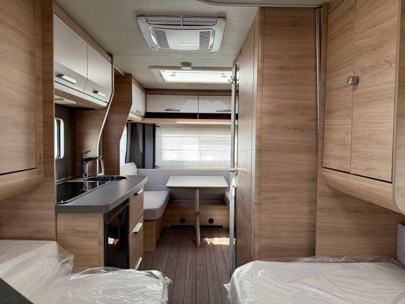 Knaus Sudwind Black Selection 460 EU Zomer Airco Actie!  foto: 12