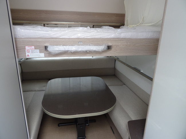 Bürstner Premio Plus 440 TK foto: 7