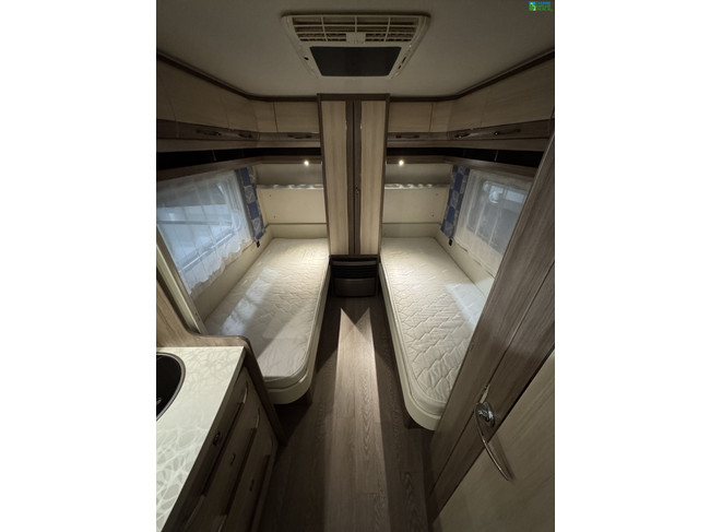Hobby De Luxe Easy 460LU foto: 22