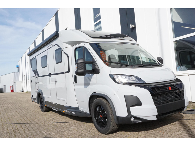 Bürstner Signature SFT 7.0 180 PK - 4500 kg Automaat  foto: 2