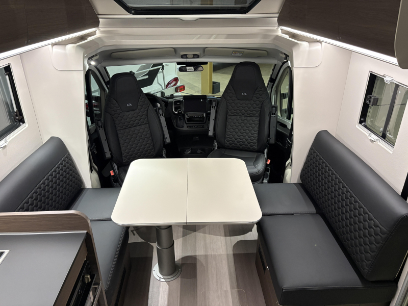 Adria Coral Supreme 670 DL climatisation de toit / automatique photo : 15