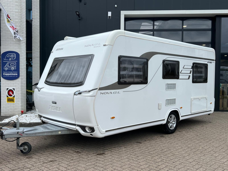 Eriba Nova Winner Edition 465 GL mover, toldo, aire acondicionado foto: 5