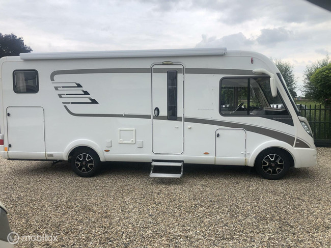 Hymer B-588 Premium Line 150-PS EURO6 Integriert 2x Einzelbetten & Hubbett, XXL-Garage, Volle Optionen! Foto: 6