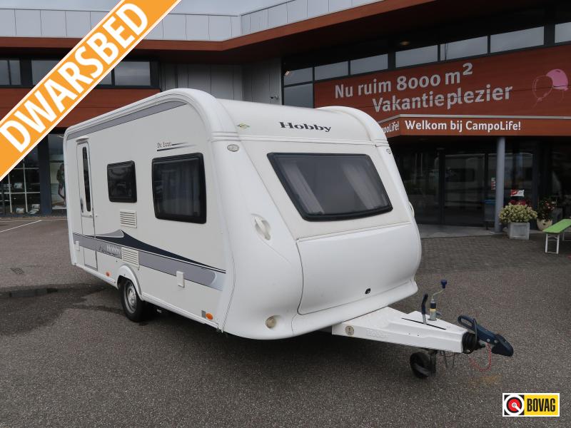 Hobby De Luxe 440 SF MET MOVER EN VOORTENT 