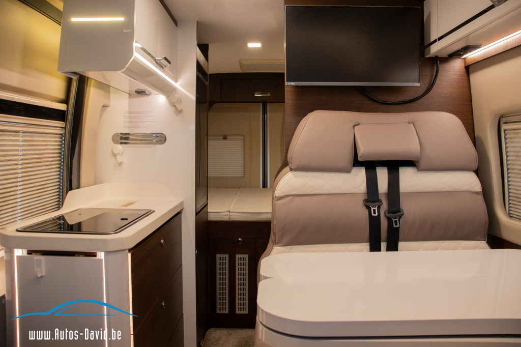 Karmann Davis 590 Skyroof foto: 2