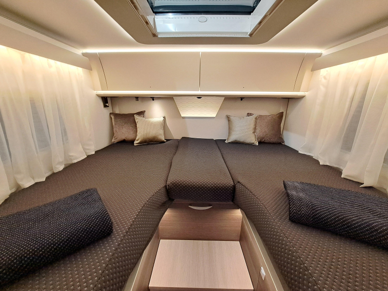 Adria Sonic Supreme 700 DL foto: 14