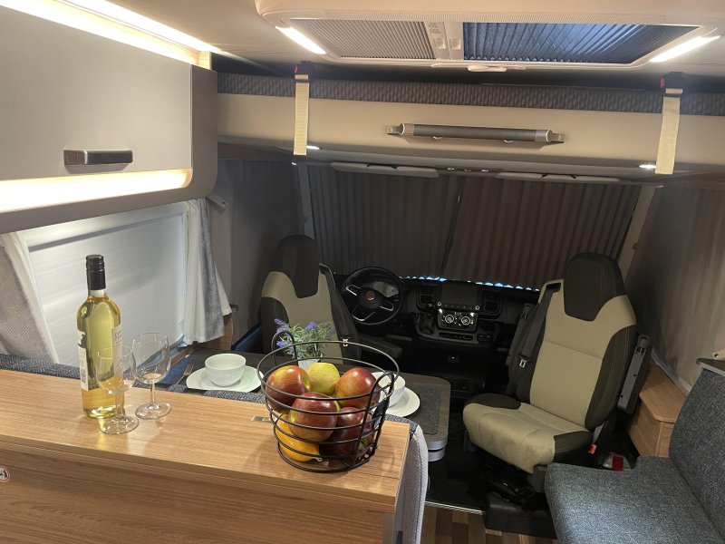Weinsberg CaraCore 700 Meg Automatik 4pe Foto: 9