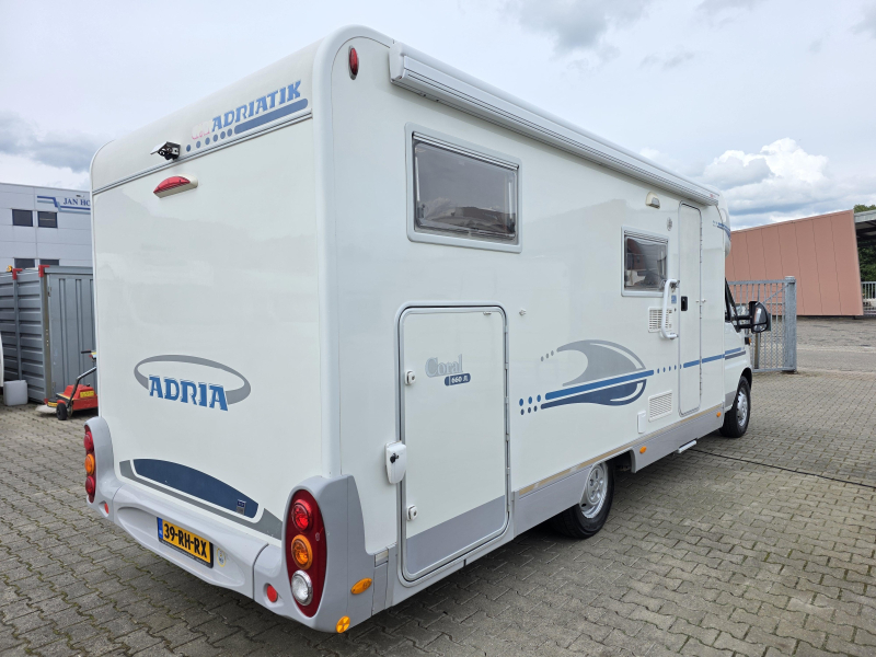 Adria Coral 660 SL Lengtebedden 2.8 AUTOMAAT  foto: 3