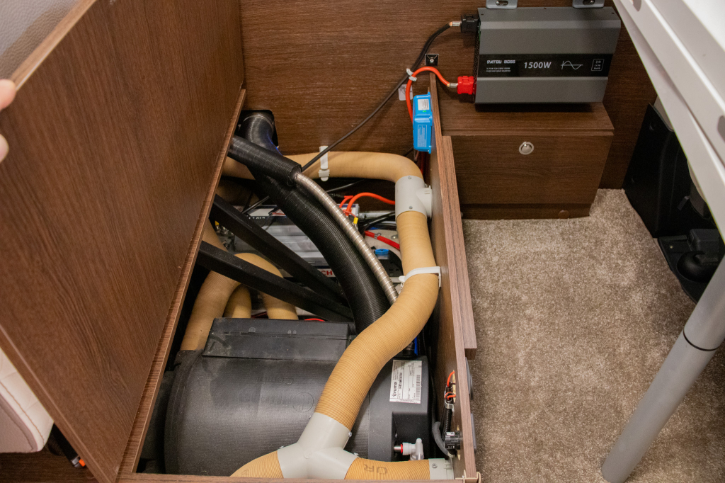 Karmann Davis 590 Skyroof foto: 27