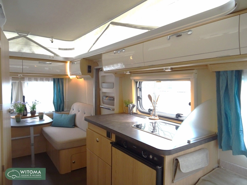 Eriba Touring - 60 Edition 530 SALE Mover+ toldo Verona foto: 9