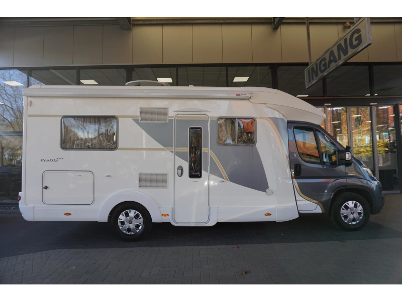 Eura Mobil Profila 670 SB 180PK Automaat  foto: 15