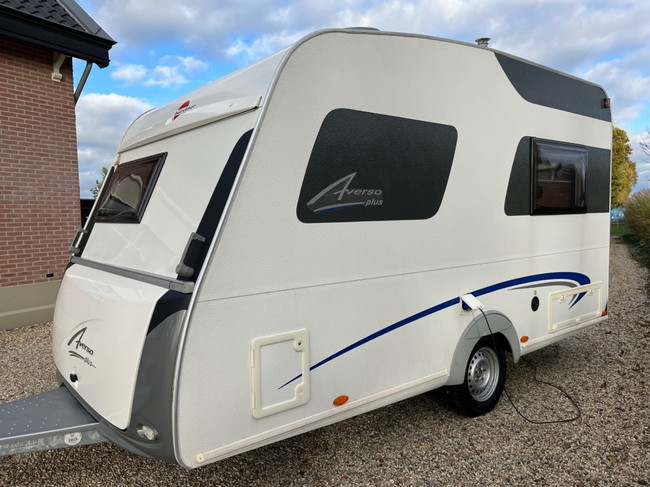 Bürstner Averso 410 Ts Plus Hefbed , zeer nette staat! 2014 foto: 2