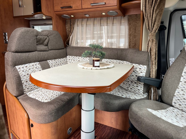 Carthago C-tourer T150 2x Ac Queensbed 150 Pk Zonnepaneel CarPlay Luchtv. foto: 16