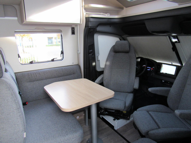 Hymer T585S Mercedes Aut.bj2022 Enkele Bedden+Hefbed 2xAirco foto: 7