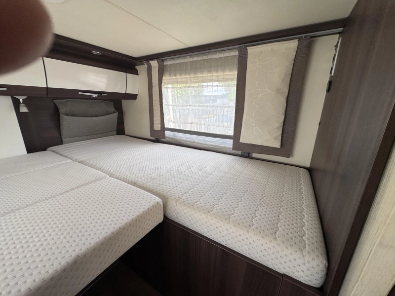 Bürstner Fifty Five 690 T Enkele bedden cruise& enz  foto: 9