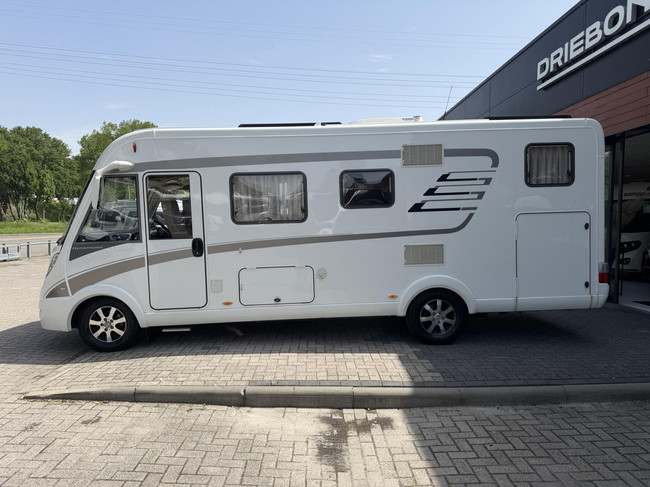 Hymer B 588 Automatic Single Beds Pull-down Bed 2X Airco Inverter Solar Panel photo: 7