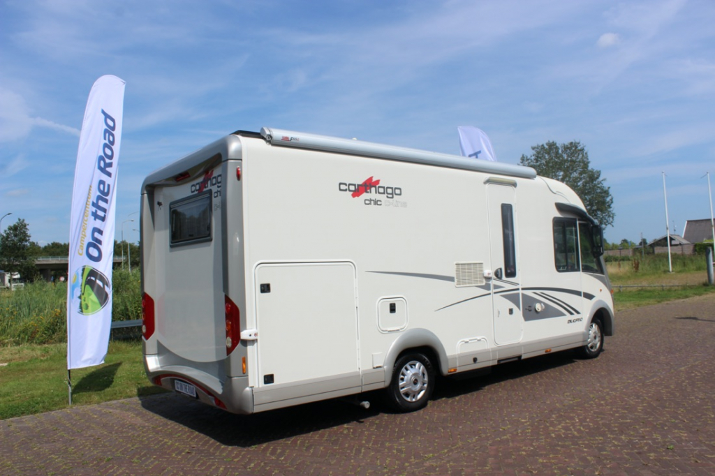 Carthago 4.2  Integraal 2.3 M-jet 148 PK, Alko chassis light, Motor-airco, Hefbed & dwarsbed, Garage, Draaistoelen voor, L zit, zij-zit, etc. Marum (Groningen) foto: 31