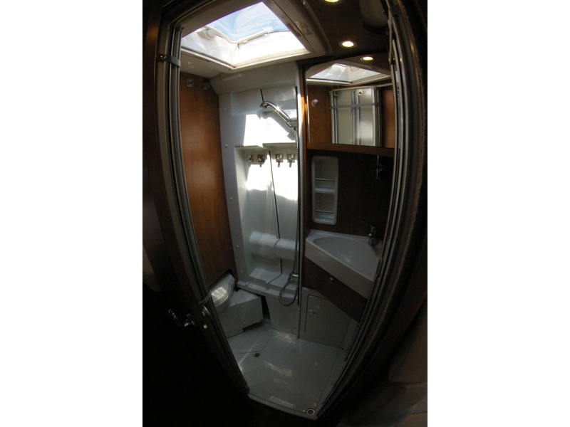 Carthago Malibu 640 Enkele bedden, Automaat.  foto: 16