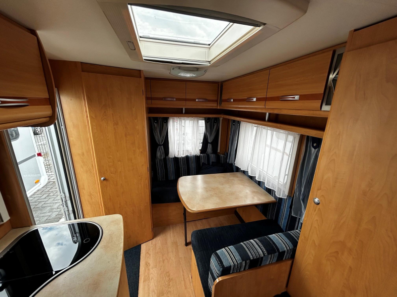 Caravelair Ambiance Style 390 Avance, caja fuerte, ALKO AKS foto: 4