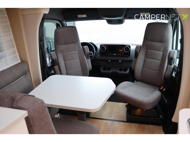 Hymer BMC-T 580 177 PS Automatik | 1. Besitzer | Wechselrichter | L&auml;ngsbetten | 2. Wohnraumbatterie | Solarpaneele | Hymer SLC Chassis | Foto: 8