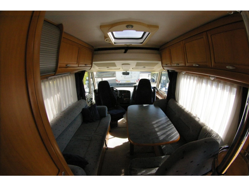 Hymer B klasse 544 L Asiento, Banco largo, 90600km foto: 4