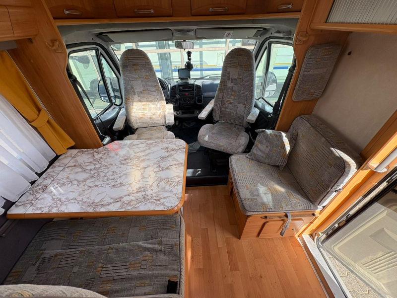 Adria Coral 660 SL Camas individuales, Aire acondicionado, 130CV foto: 11