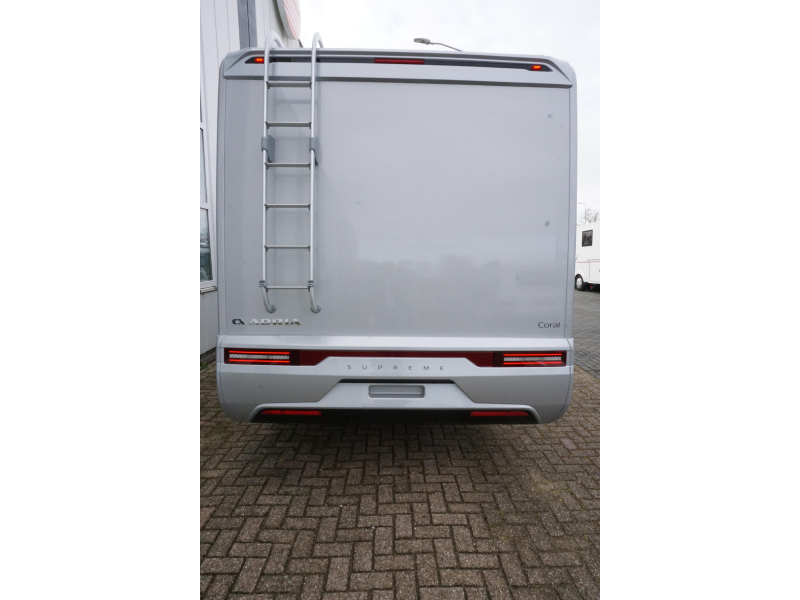 Adria Coral Supreme 670 DL 180pk/aut./4400kg  foto: 3