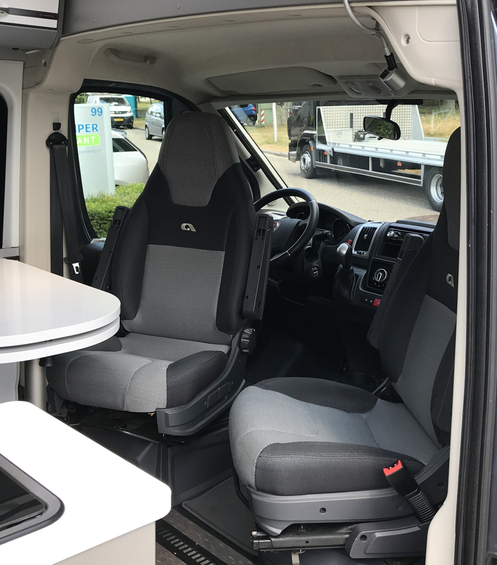 Adria 640 SLX # AUTOM&Aacute;TICO # CAMAS INDIVIDUALES# foto: 21