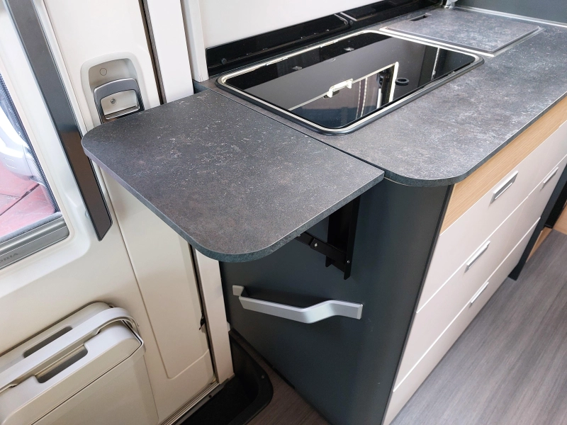 Adria Matrix 600 SL Lengtebed/Hefbed/Tv/Accu  foto: 7