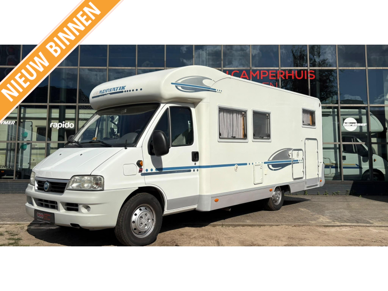 Adria Coral 660 SL Camas individuales, Aire acondicionado, 130CV foto: 0