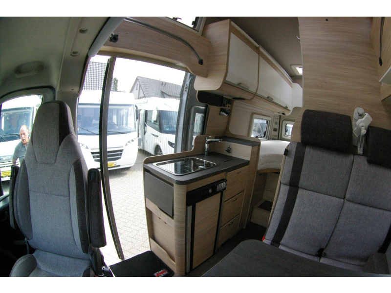 Knaus Boxstar 600 LIFETIME XL Camas individuales, 4 personas. foto: 7