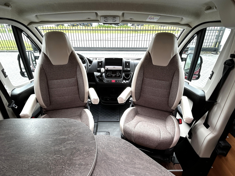 Knaus VANTourer 640 Enkele-bedden/Automaat!  foto: 14