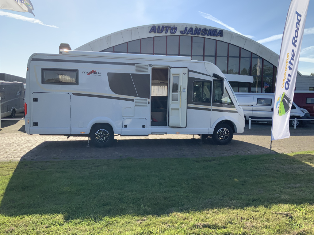 Carthago Malibu I 460 AUTOM&Aacute;TICO 150 CV Integral, Camas longitudinales y Cama abatible, Garaje, Aire acondicionado de motor, Aire acondicionado de techo, Sistema de nivelaci&oacute;n, Centro de autocaravanas en la carretera Marum foto: 37