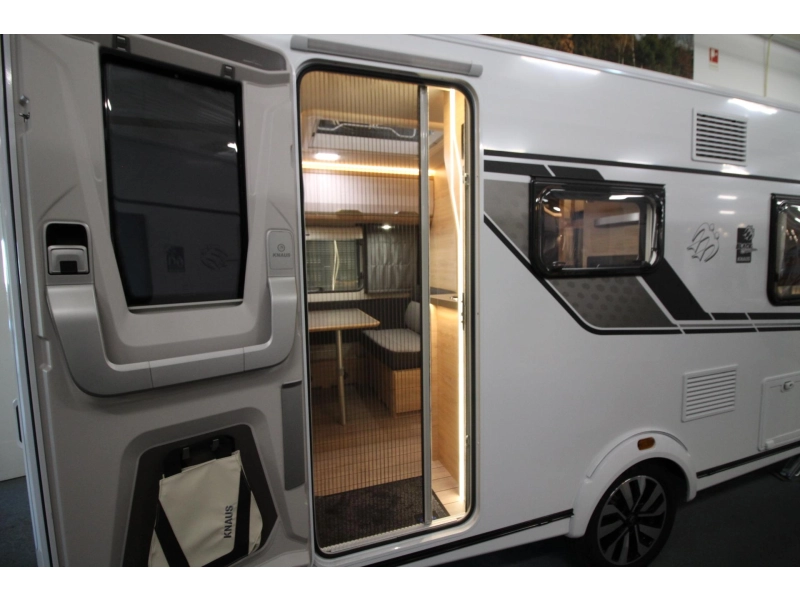 Knaus Sudwind Black Selection 420 QD Dwarsbed & Hoge koelkast!  foto: 21