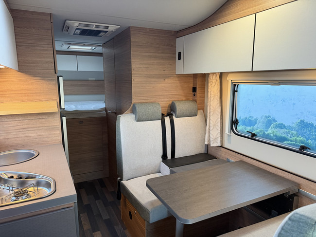 Weinsberg CaraHome 650 DG / Gratis Stalling foto: 10