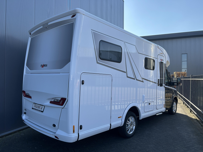 Frankia Neo T 7 GDK Mercedes, Single beds photo: 3
