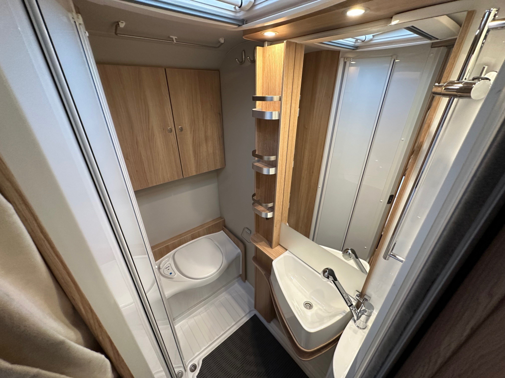 Knaus Sky Wave 650 mf 60 years edition foto: 16